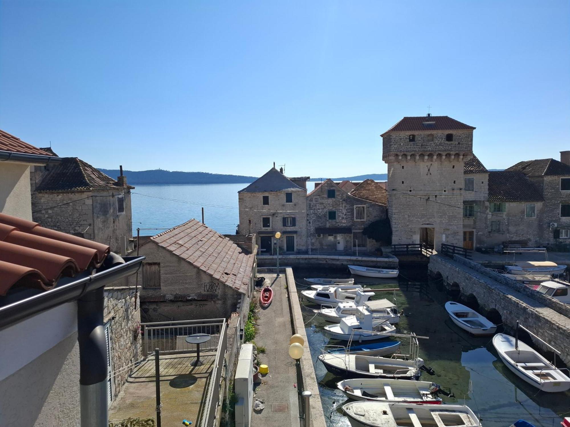 Apartment Kastilac Kaštela Eksteriør billede