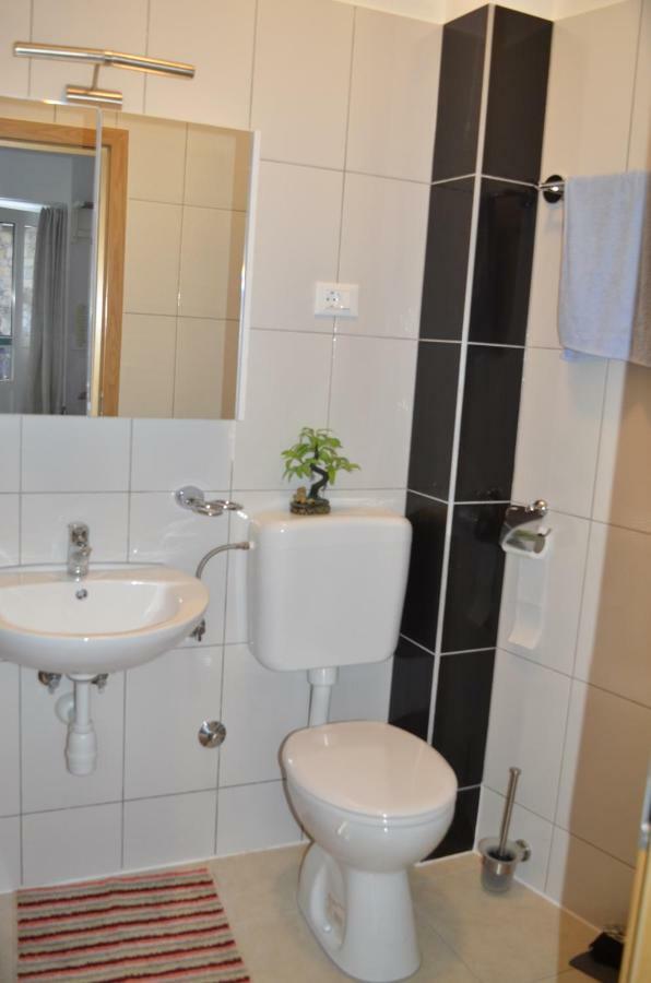 Apartment Kastilac Kaštela Eksteriør billede